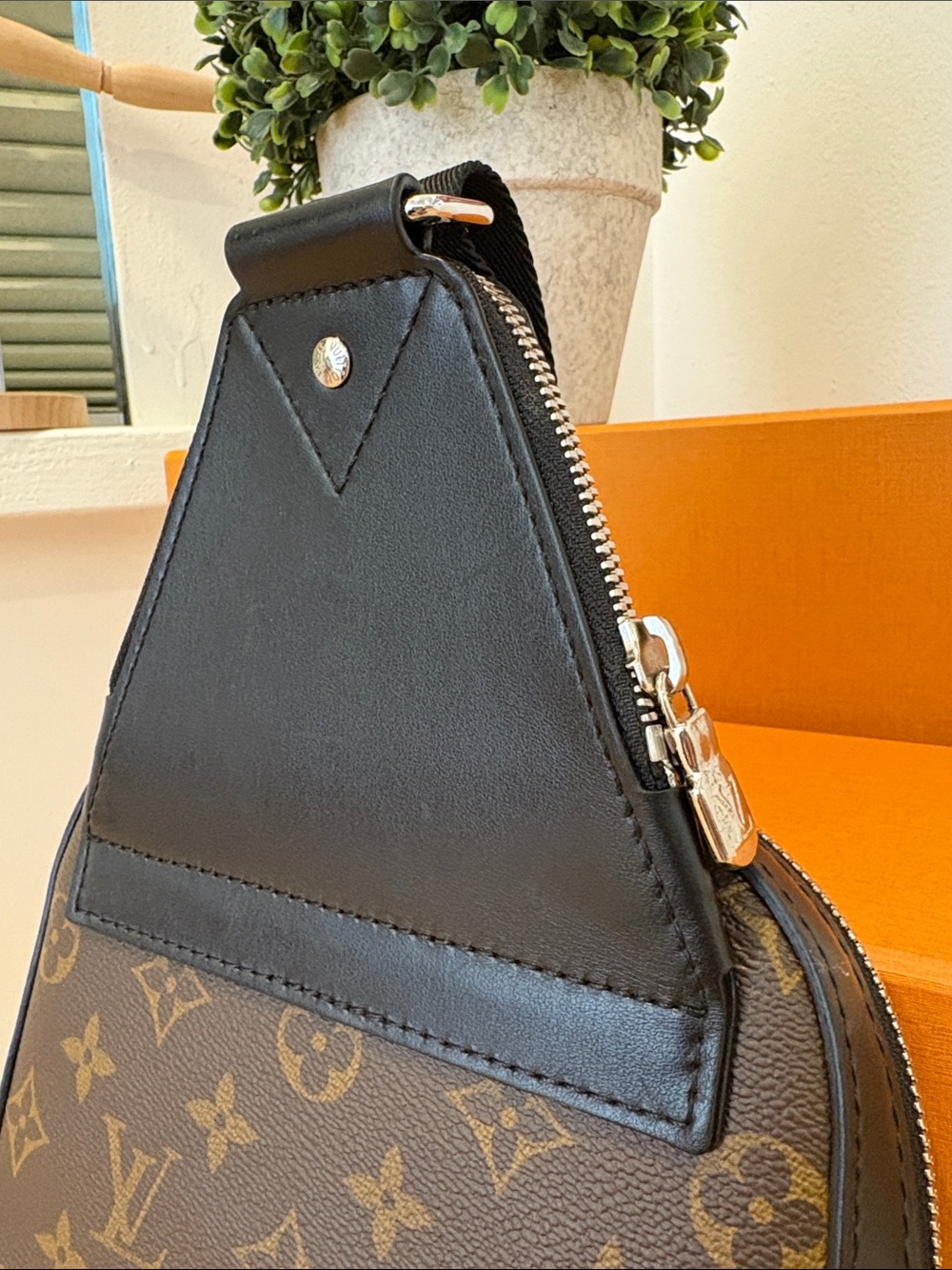 Louis Vuitton Avenue Sling Bag NM Eclipse Monogram Canvas Crossbody Belt Brown - Picture 7 of 12